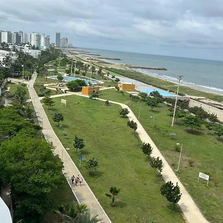 Apartment Pristine, Cozy, Next To With Everything U Need Cartagena